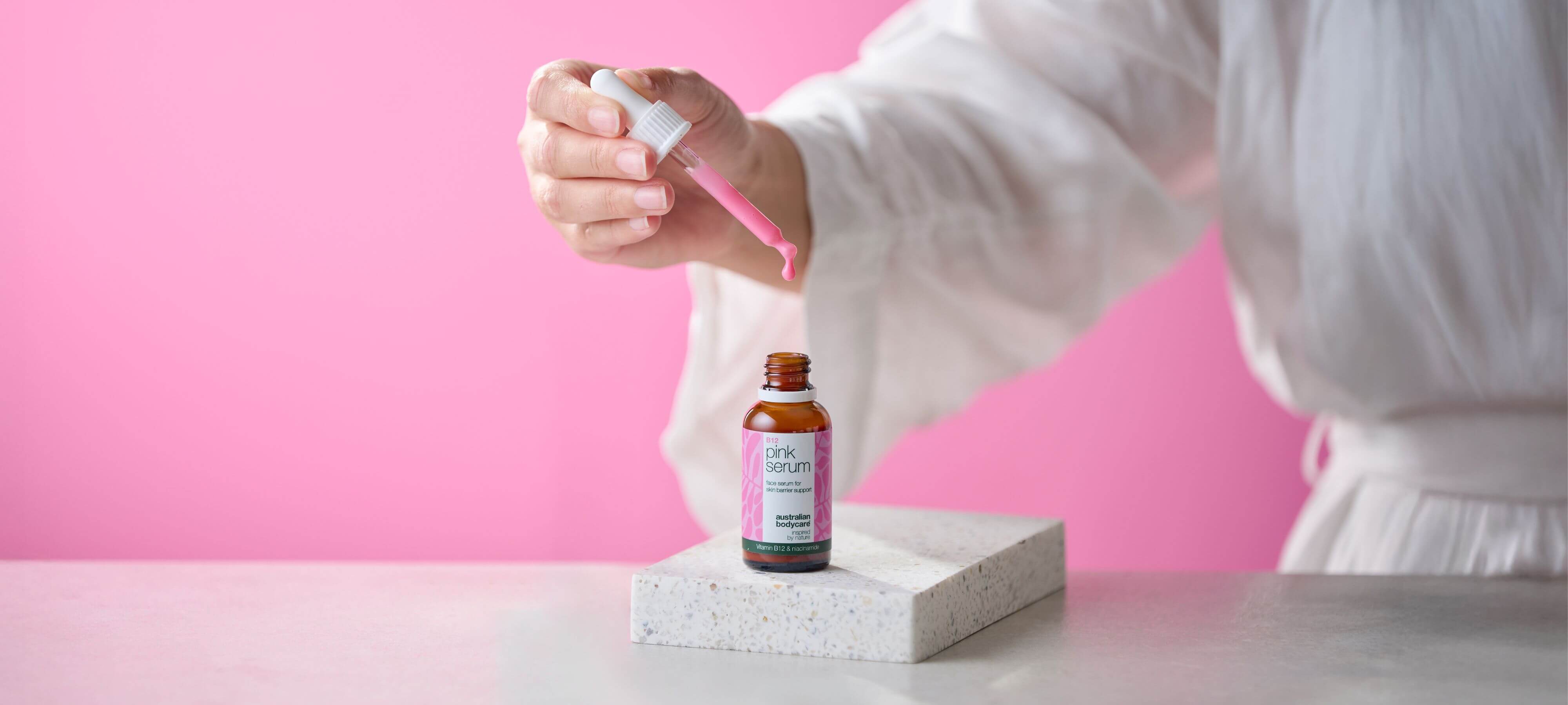 Serum für gereizte Haut, Rötungen und Rosacea im Gesicht