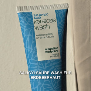Keratosis Pilaris Duschgel – gegen Reibeisenhaut und Knötchen — Keratosis Pilaris Duschgel gegen Reibeisenhaut. Mit Salicylsäure, Niacinamid und Glycerin für glatte, hydratisierte Haut.