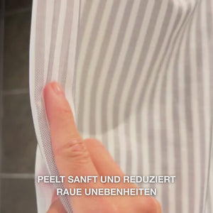 Keratosis Pilaris Body Wash gegen Keratosis Pilaris, trockene Haut und verstopfte Poren. Enthält Salicylsäure, Niacinamid, Zink PCA und Vitamin E.