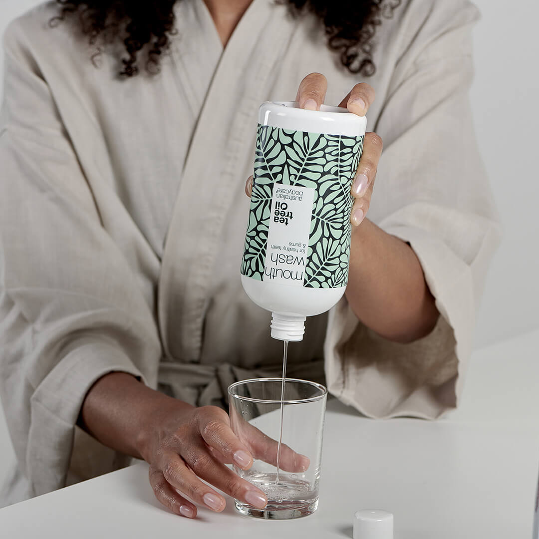 Mundpflege 5 Produkte mit Teebaumöl — Zur Pflege bei Zahnfleischentzündung, Pilz im Mund und auf der Zunge